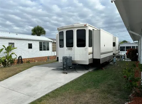18 Shell Road Okeechobee FL 34974