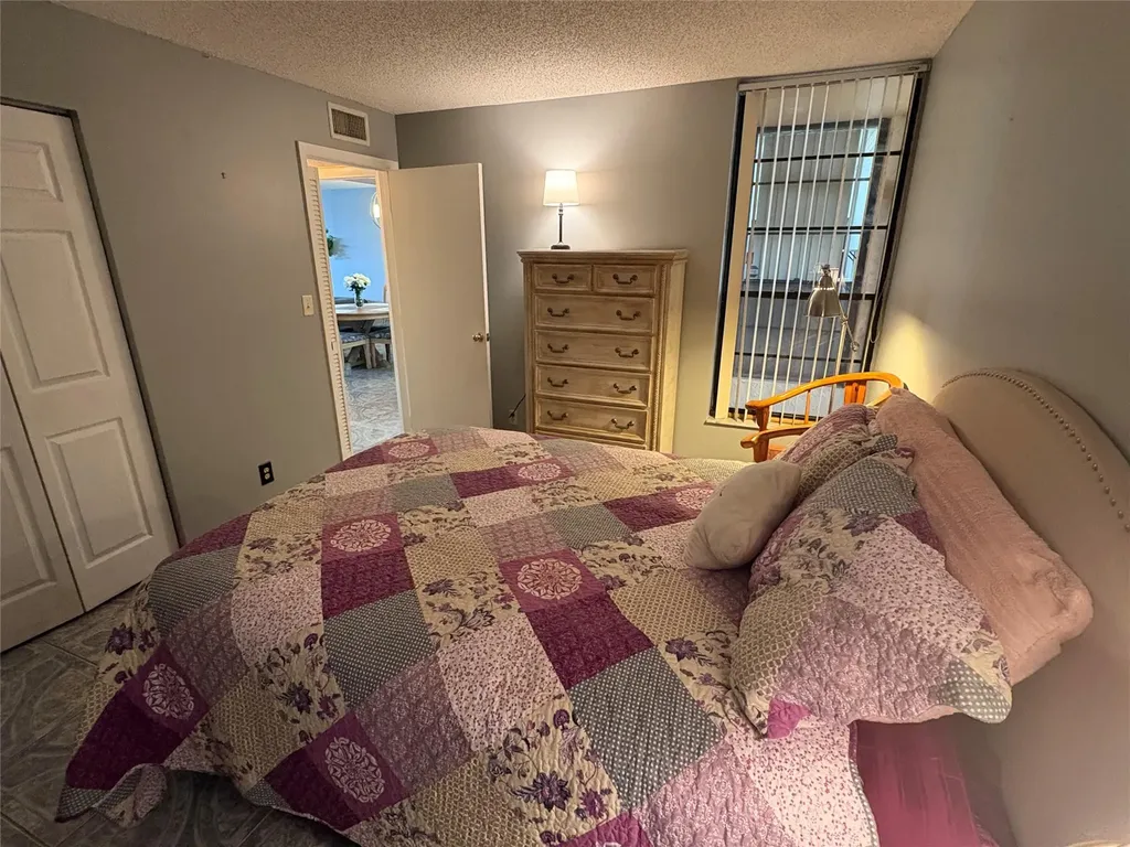 6207 Coral Lake Drive Pompano Beach FL 33063