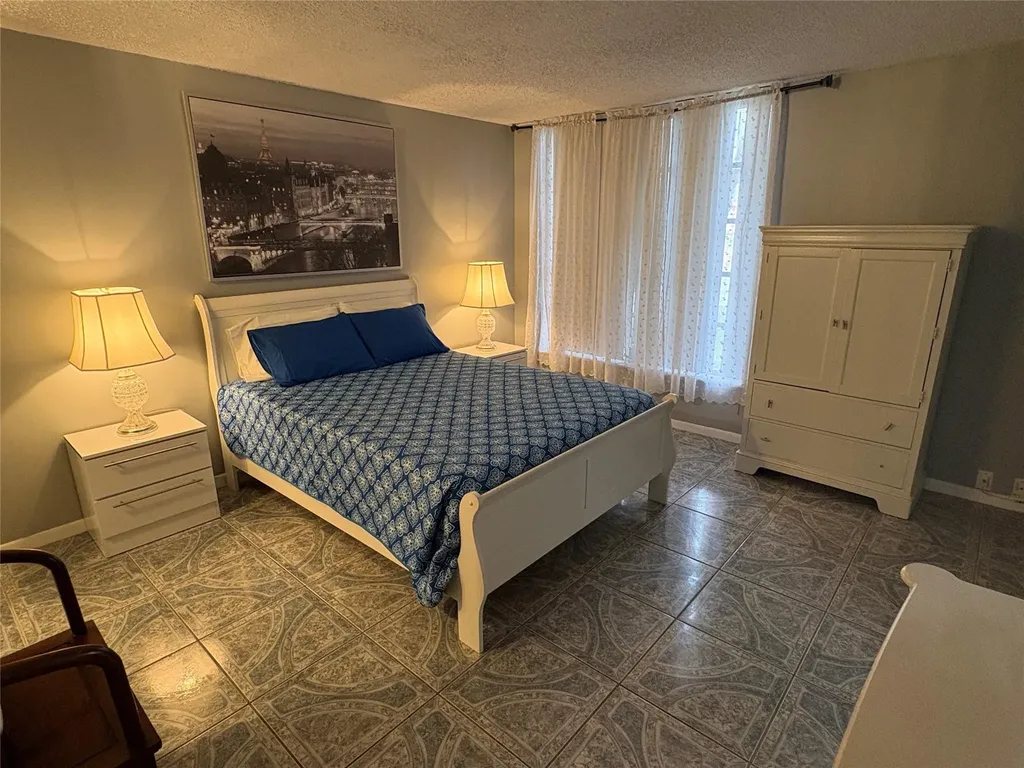 6207 Coral Lake Drive Pompano Beach FL 33063