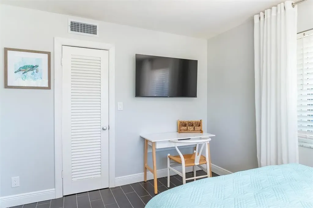 2791 NE 9th Court Pompano Beach FL 33062