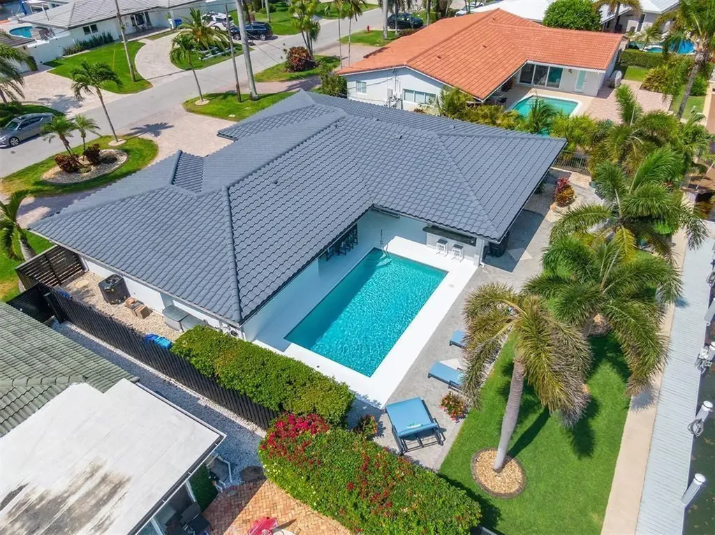 2791 NE 9th Court Pompano Beach FL 33062