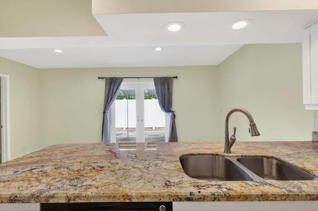 2125 NE 56th Court Fort Lauderdale FL 33308