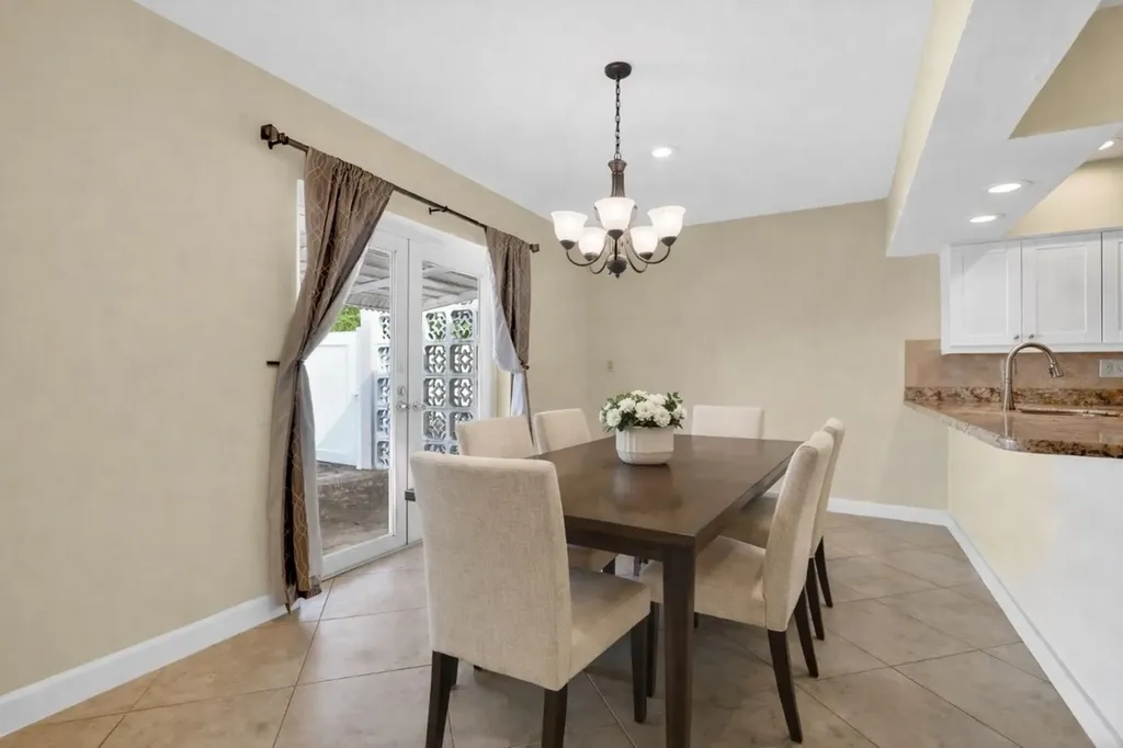 2125 NE 56th Court Fort Lauderdale FL 33308