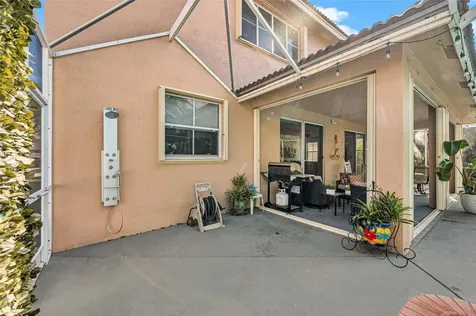 1551 Blue Jay Circle Weston FL 33327