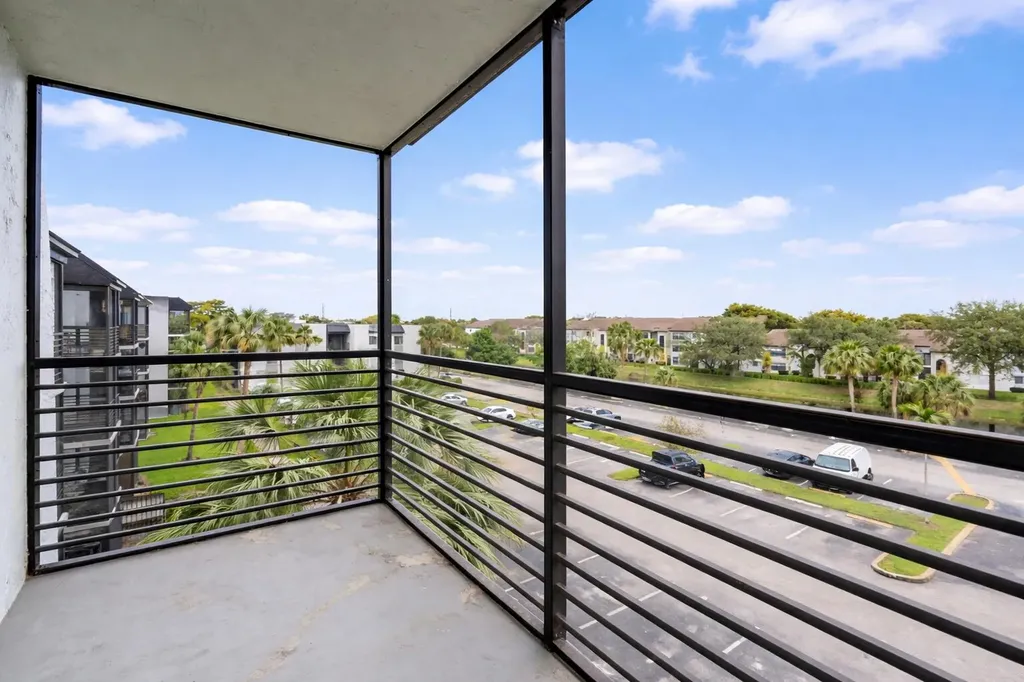 3720 N Pine Island Road Sunrise FL 33351