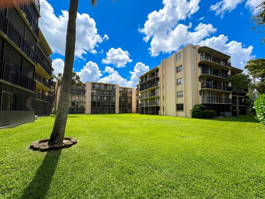 3590 Blue Lake Drive Pompano Beach FL 33064