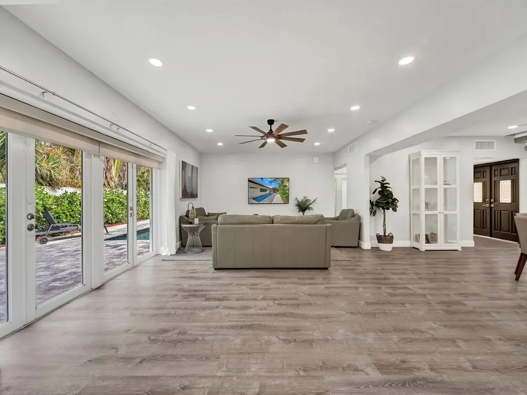 3261 Aqua Vista Drive Pompano Beach FL 33062