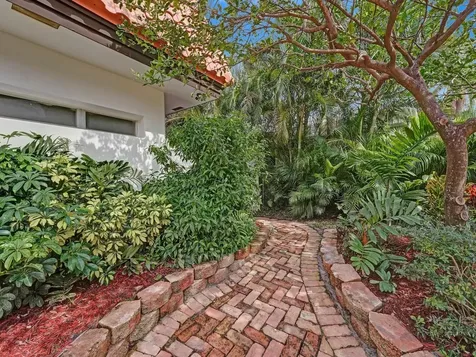 3261 Aqua Vista Drive Pompano Beach FL 33062