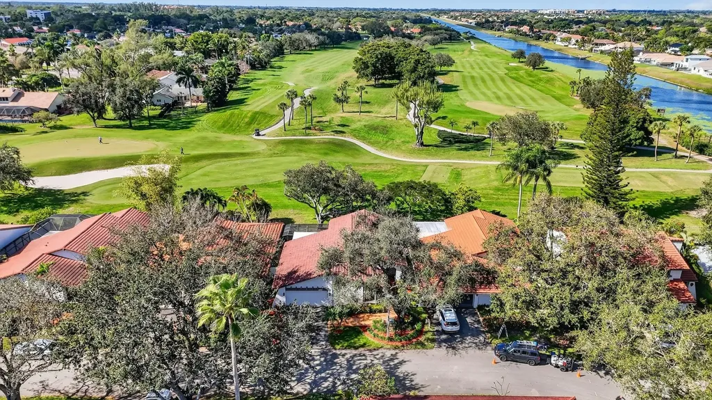 661 Hollows Circle Deerfield Beach FL 33442