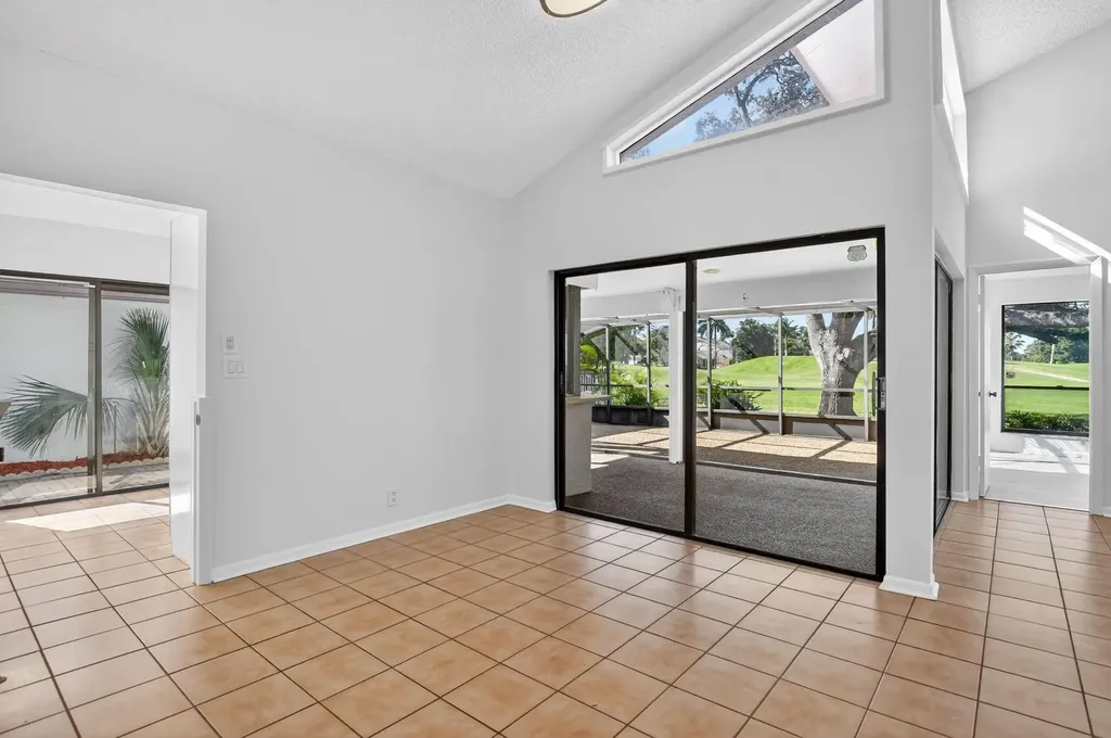 661 Hollows Circle Deerfield Beach FL 33442