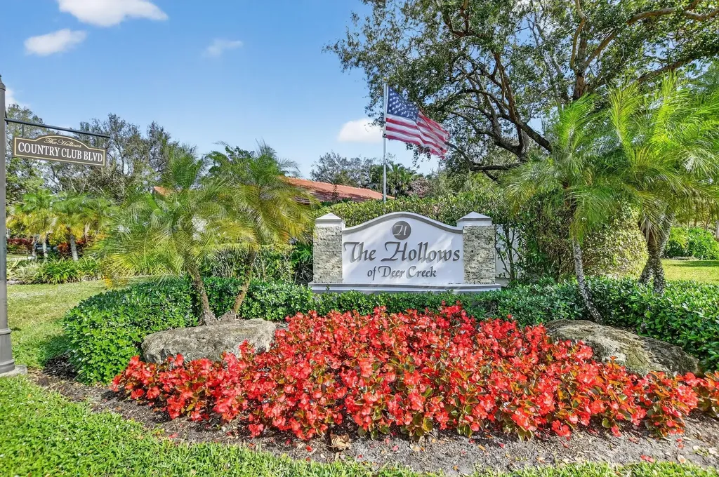 661 Hollows Circle Deerfield Beach FL 33442