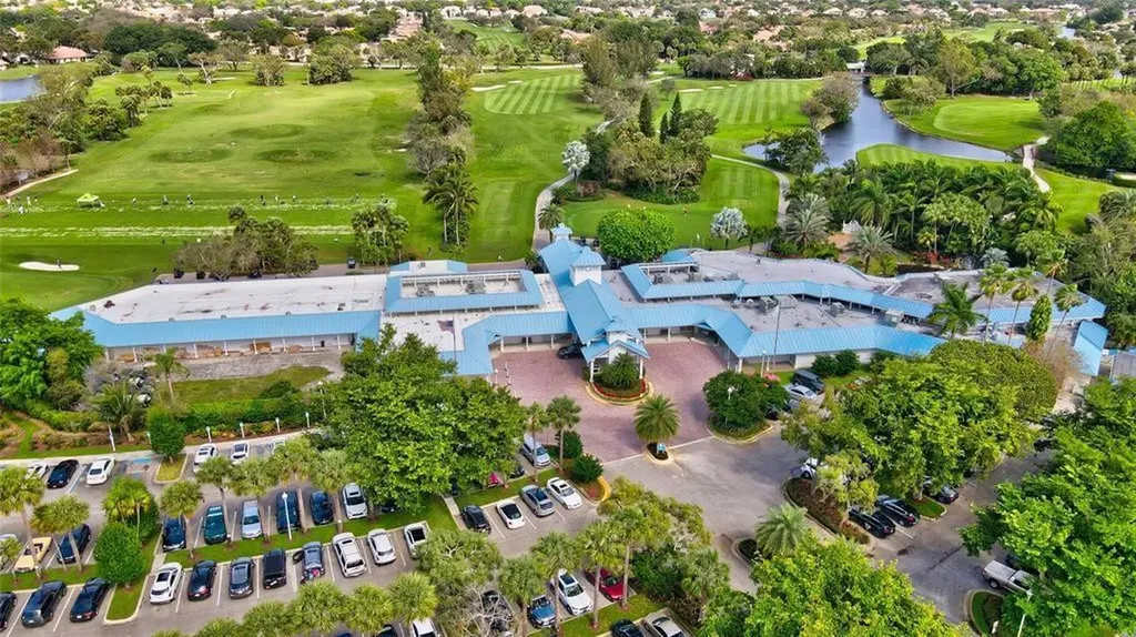 661 Hollows Circle Deerfield Beach FL 33442