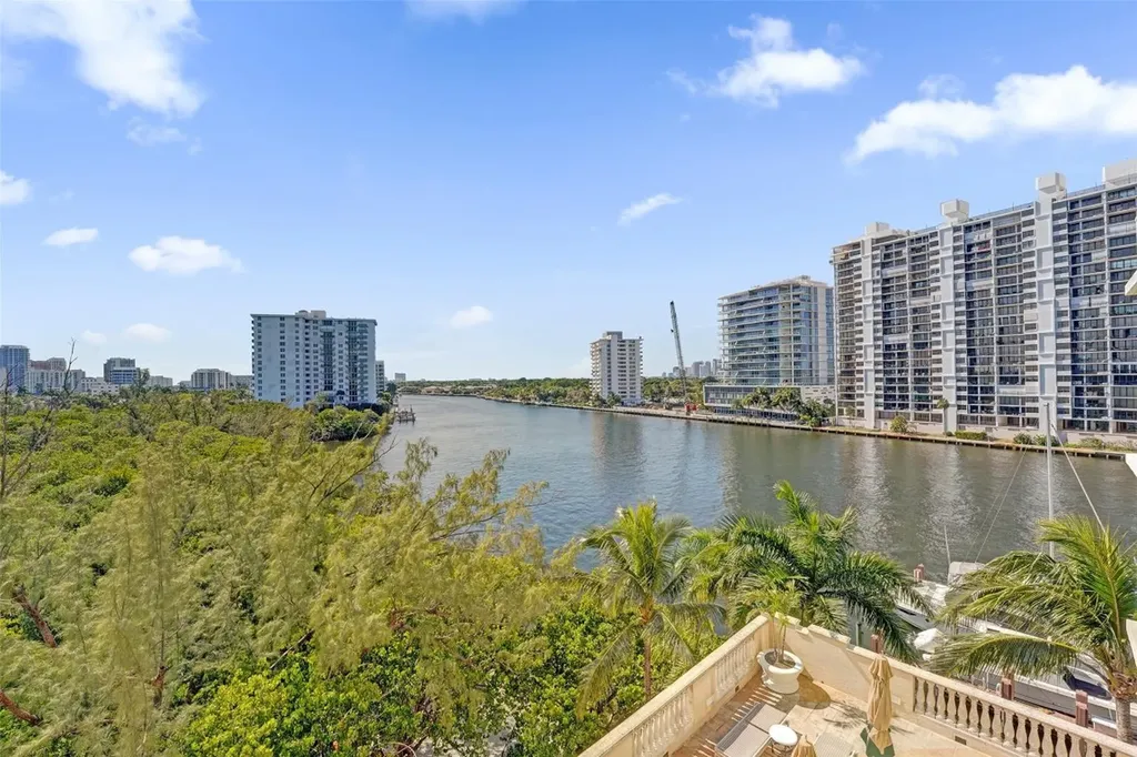 2845 NE 9th Street Fort Lauderdale FL 33304