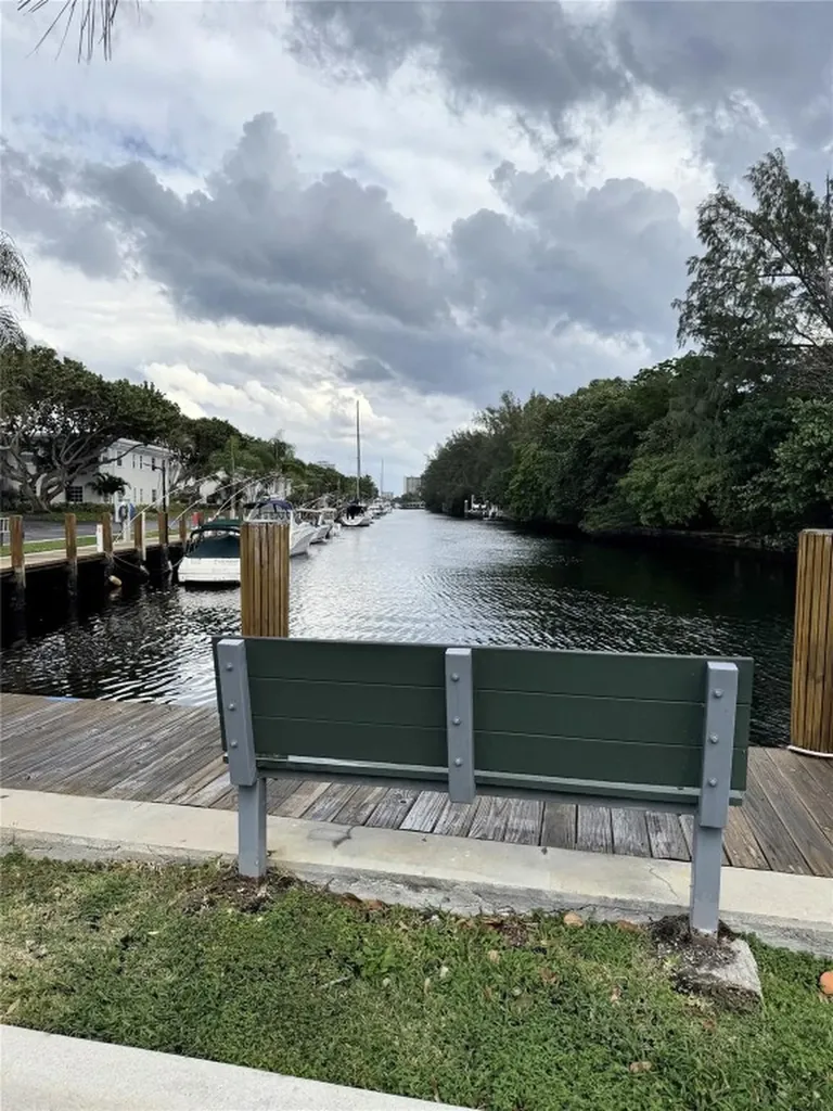 6219 Bay Club Drive Fort Lauderdale FL 33308