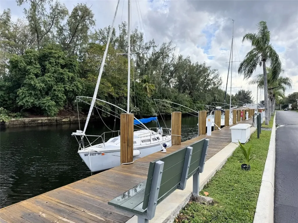 6219 Bay Club Drive Fort Lauderdale FL 33308