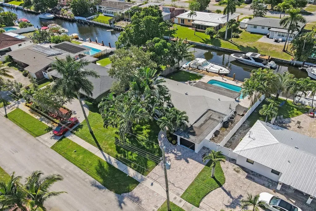 1701 SW 22nd Avenue Fort Lauderdale FL 33312