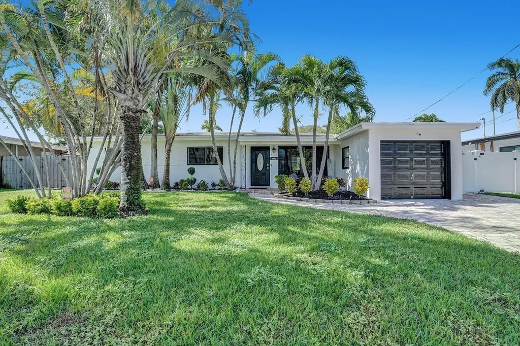 1701 SW 22nd Avenue Fort Lauderdale FL 33312