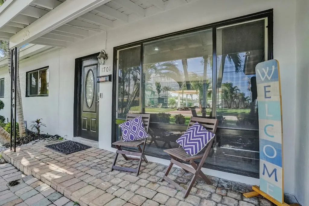 1701 SW 22nd Avenue Fort Lauderdale FL 33312