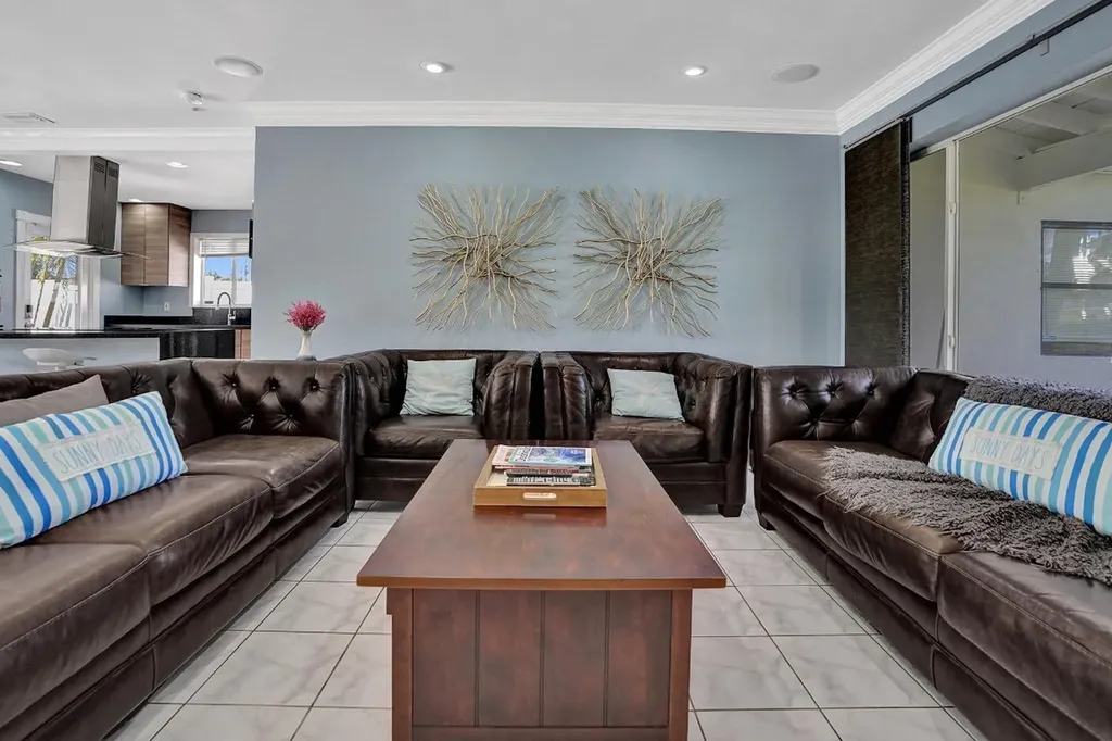 1701 SW 22nd Avenue Fort Lauderdale FL 33312