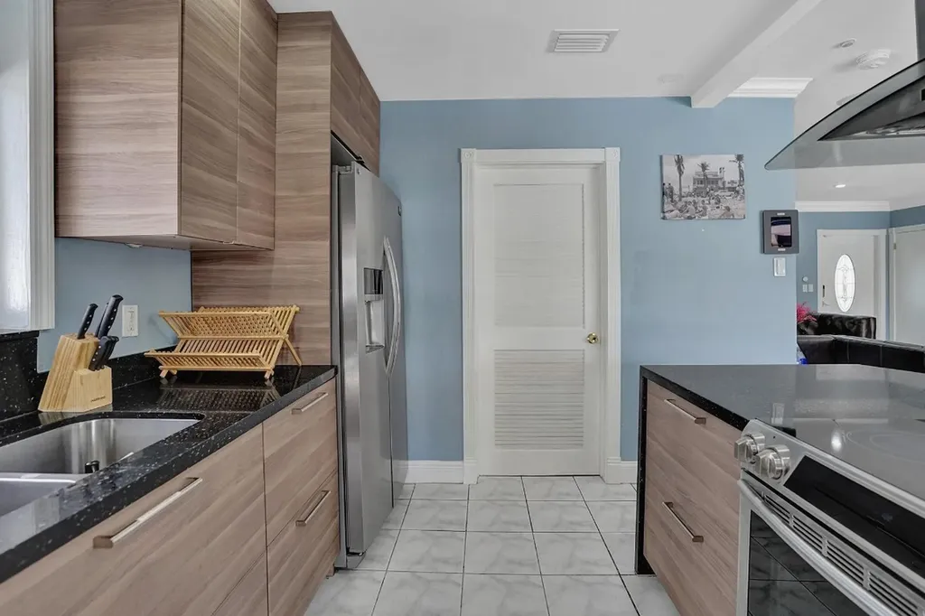 1701 SW 22nd Avenue Fort Lauderdale FL 33312