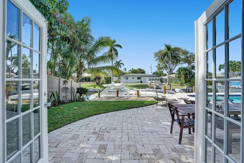 1701 SW 22nd Avenue Fort Lauderdale FL 33312