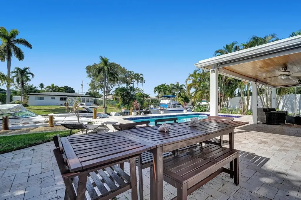 1701 SW 22nd Avenue Fort Lauderdale FL 33312