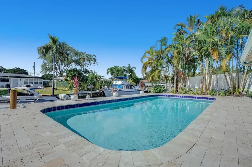 1701 SW 22nd Avenue Fort Lauderdale FL 33312