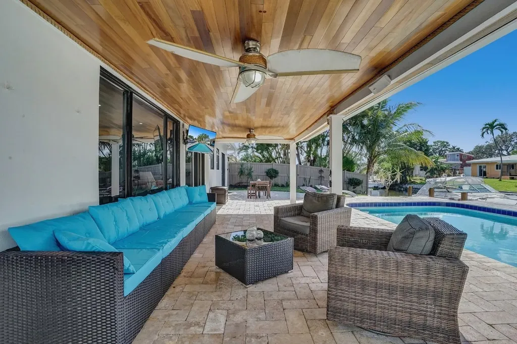 1701 SW 22nd Avenue Fort Lauderdale FL 33312