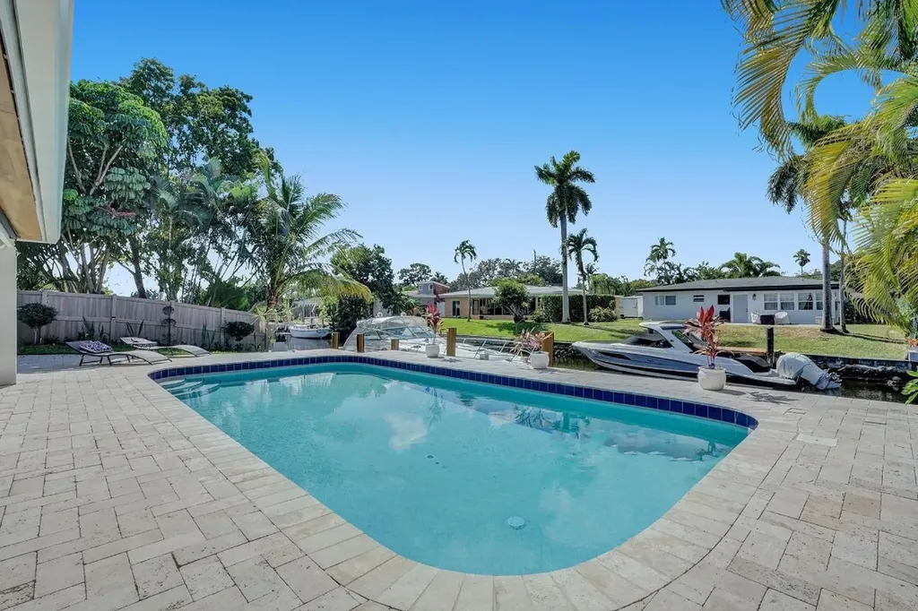 1701 SW 22nd Avenue Fort Lauderdale FL 33312