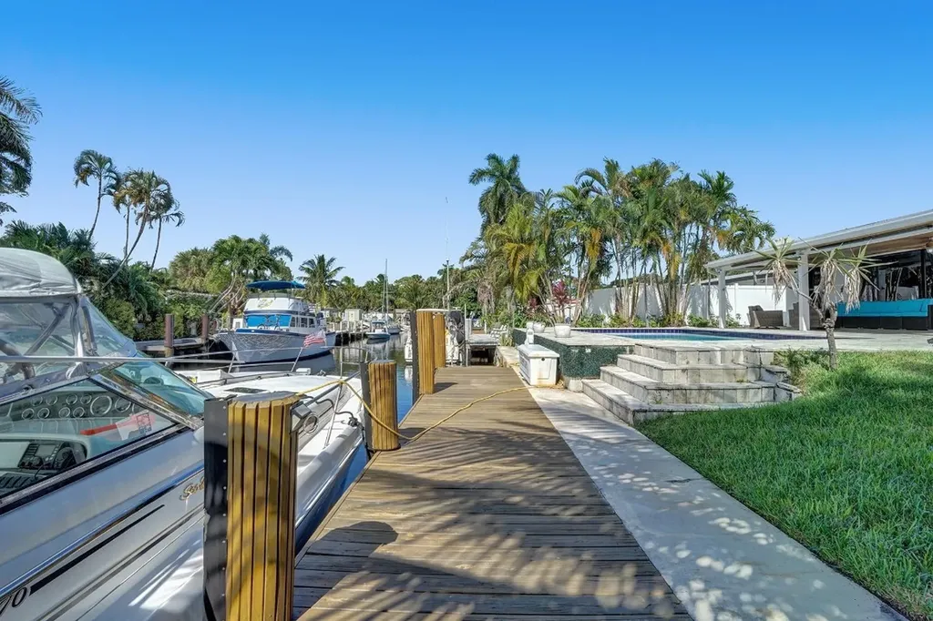 1701 SW 22nd Avenue Fort Lauderdale FL 33312