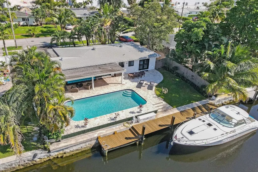 1701 SW 22nd Avenue Fort Lauderdale FL 33312