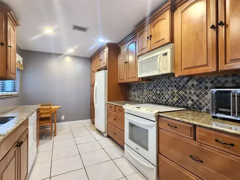 1572 SW 23rd Terrace Deerfield Beach FL 33442