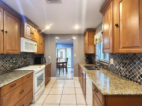1572 SW 23rd Terrace Deerfield Beach FL 33442