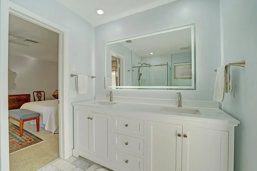 4820 NE 27 Avenue Fort Lauderdale FL 33308