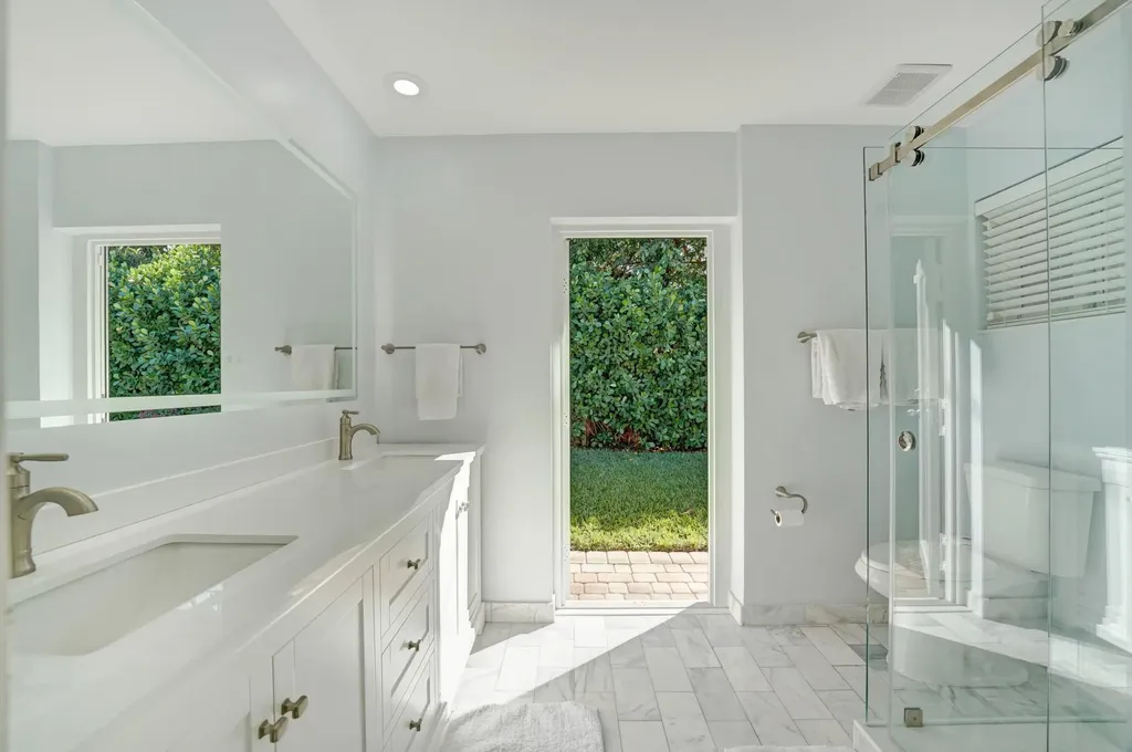 4820 NE 27 Avenue Fort Lauderdale FL 33308