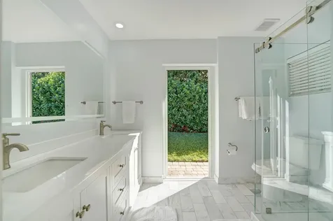 4820 NE 27 Avenue Fort Lauderdale FL 33308