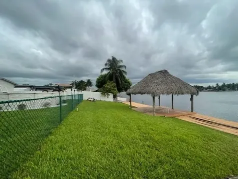 7871 NW 181st Street Hialeah FL 33015