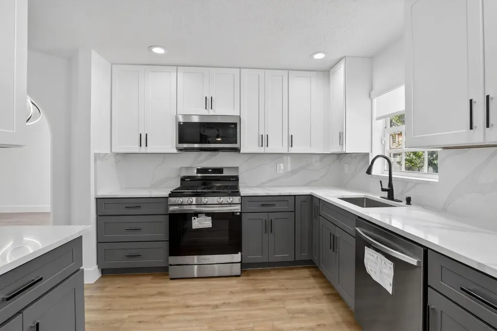 2351 NW 138 Drive Sunrise FL 33323
