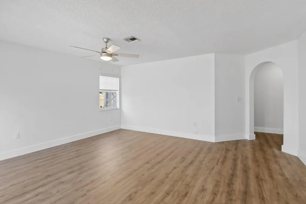 2351 NW 138 Drive Sunrise FL 33323