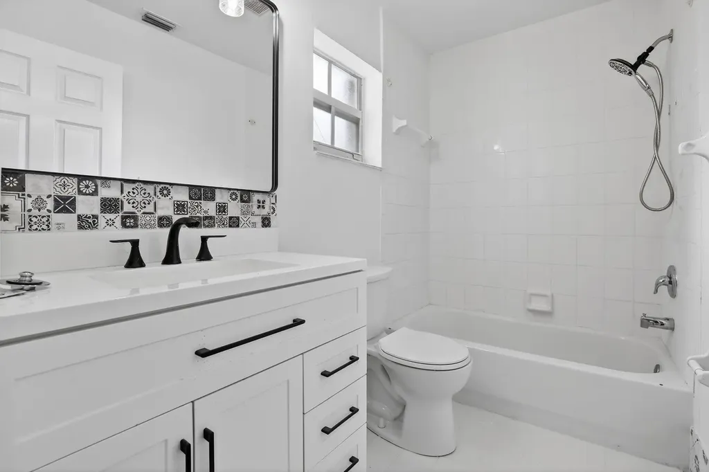 2351 NW 138th Drive Sunrise FL 33323