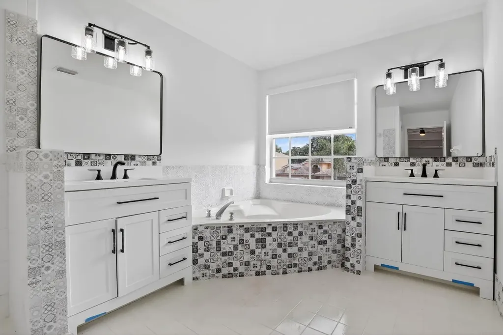2351 NW 138 Drive Sunrise FL 33323