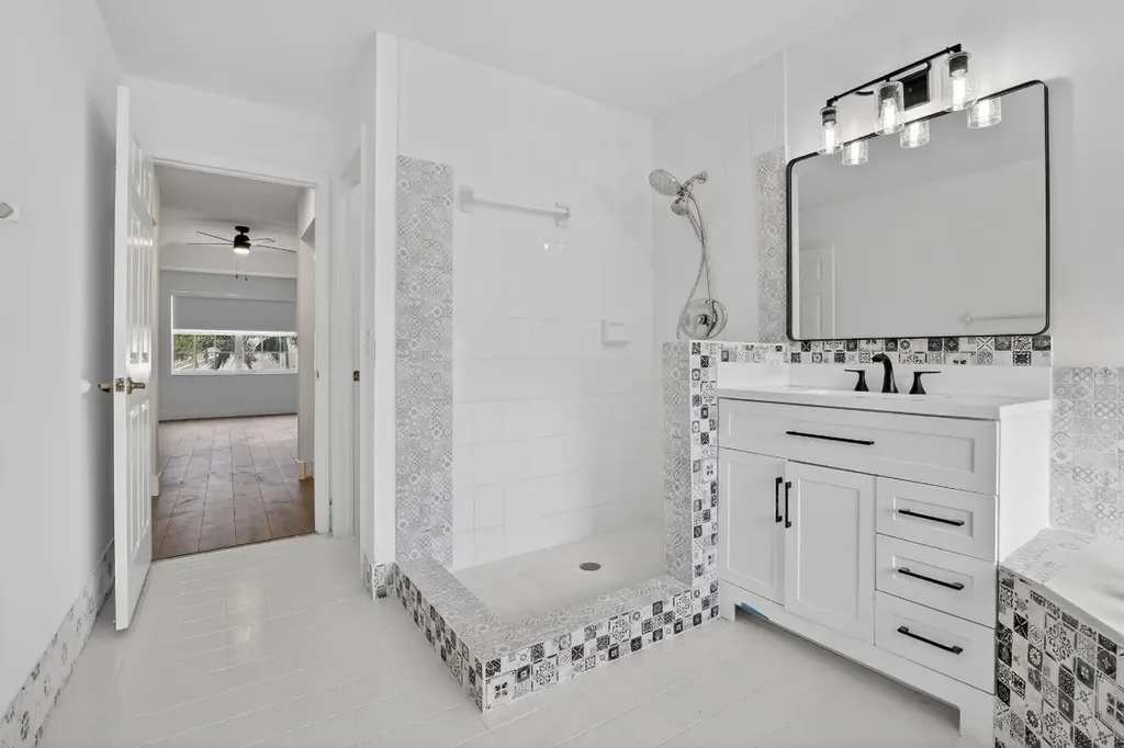 2351 NW 138 Drive Sunrise FL 33323
