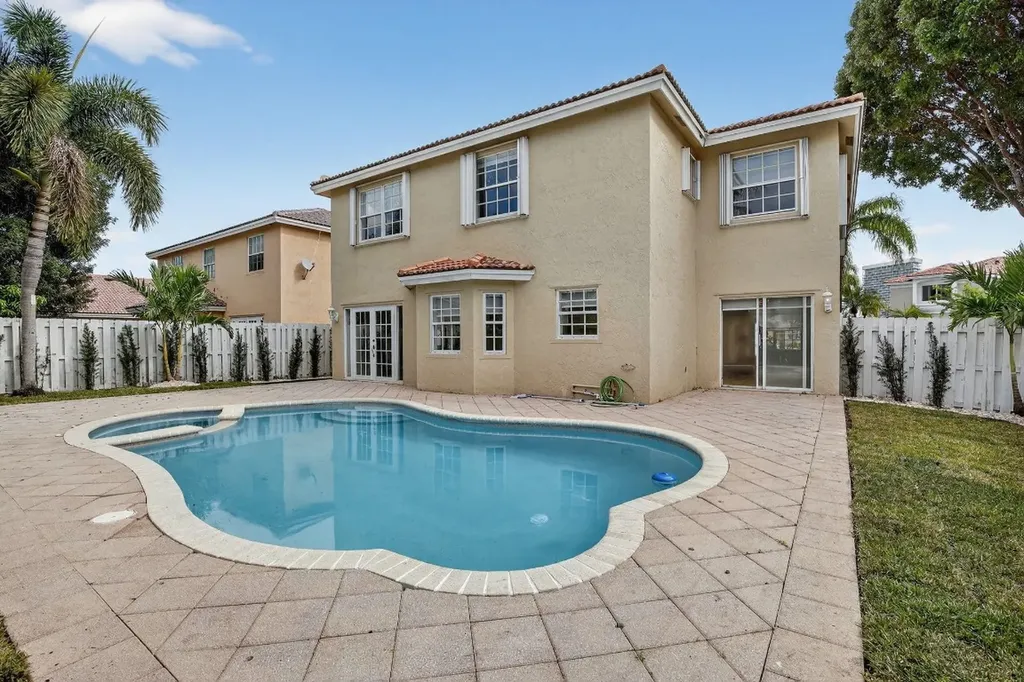 2351 NW 138 Drive Sunrise FL 33323