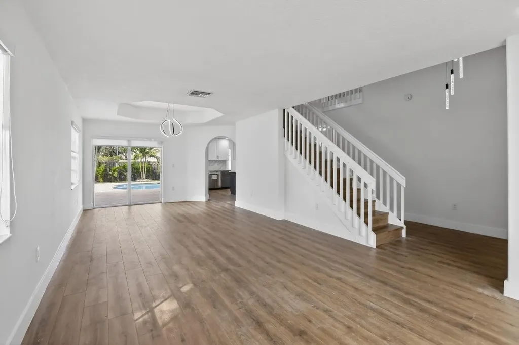 2351 NW 138 Drive Sunrise FL 33323