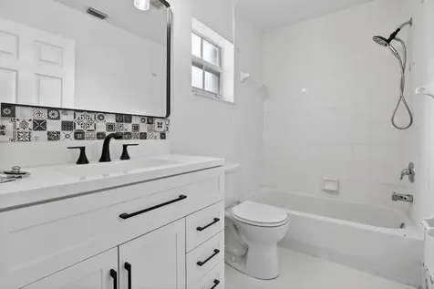 2351 NW 138 Drive Sunrise FL 33323