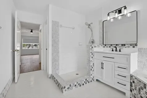 2351 NW 138 Drive Sunrise FL 33323