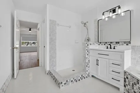 2351 NW 138th Drive Sunrise FL 33323