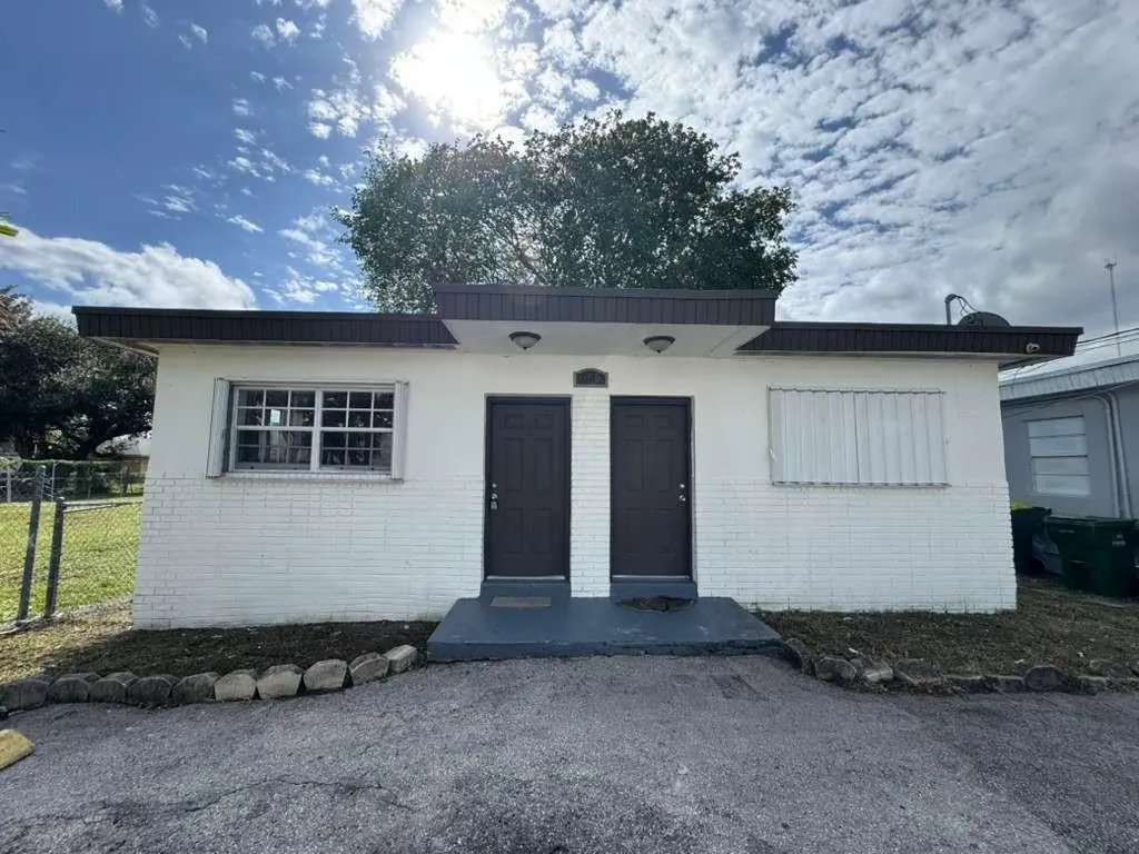 1042 Foster Road Hallandale Beach FL 33009