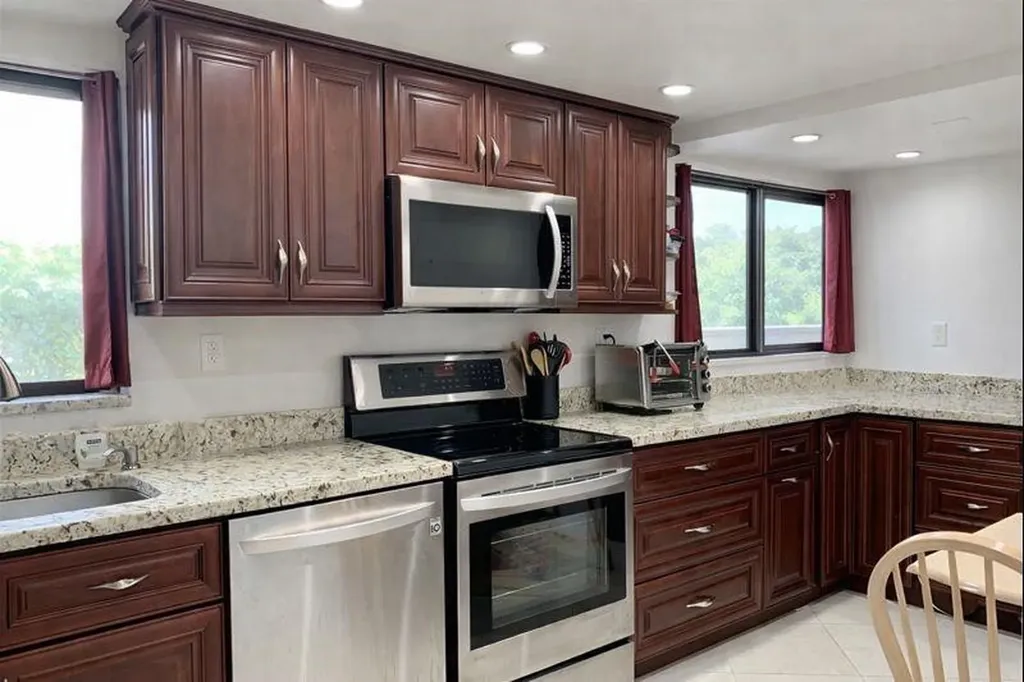 367 S Federal Highway Deerfield Beach FL 33441