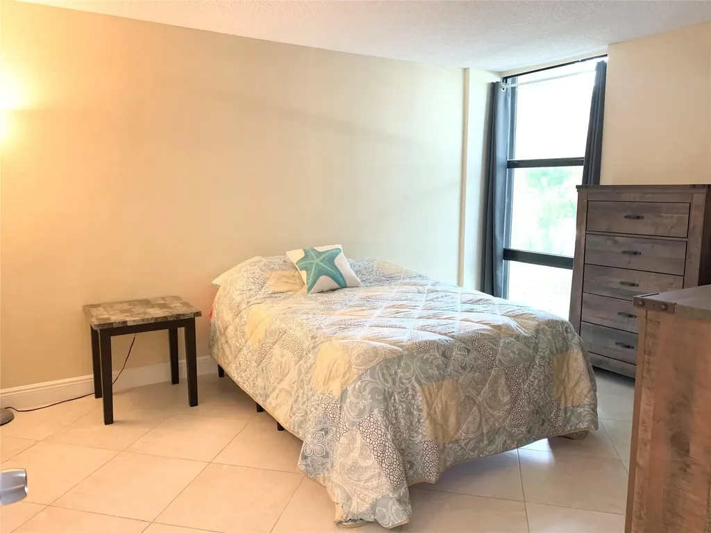 367 S Federal Highway Deerfield Beach FL 33441